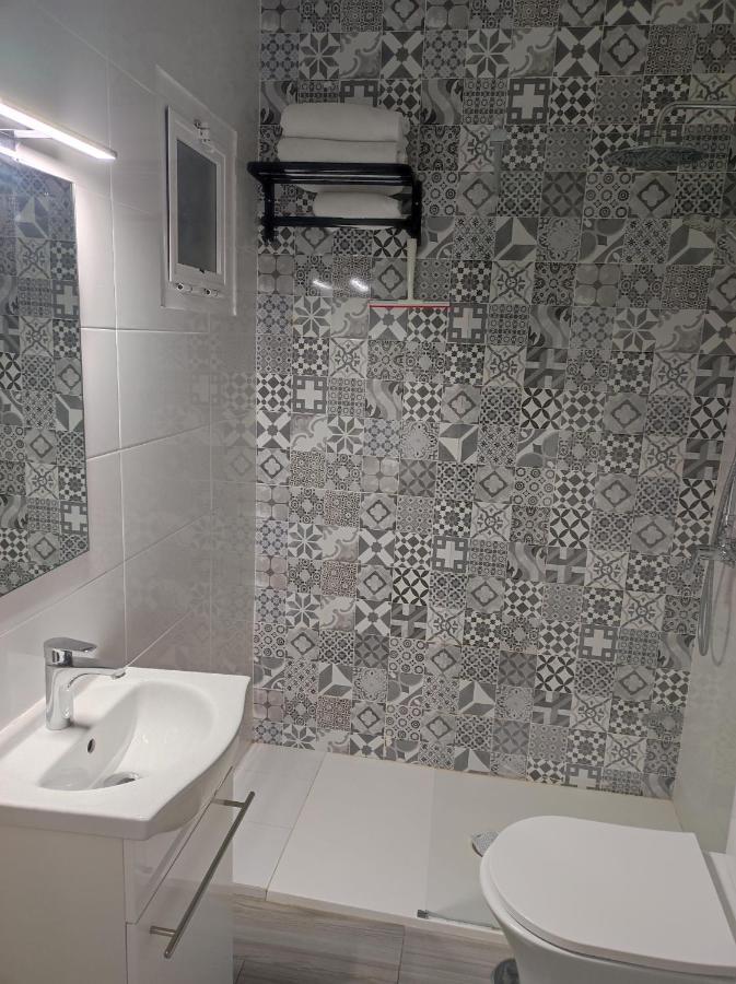 Saltillo Alto Gray Studio. Vistas Al Mar Y Piscina Torremolinos Zewnętrze zdjęcie